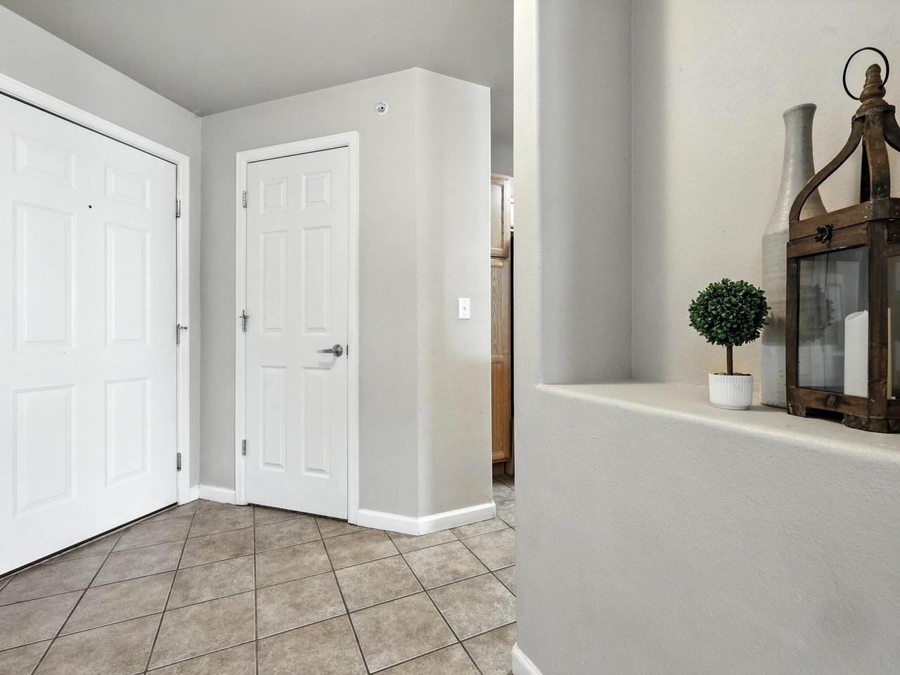 605 Cougar Bluff Point 210