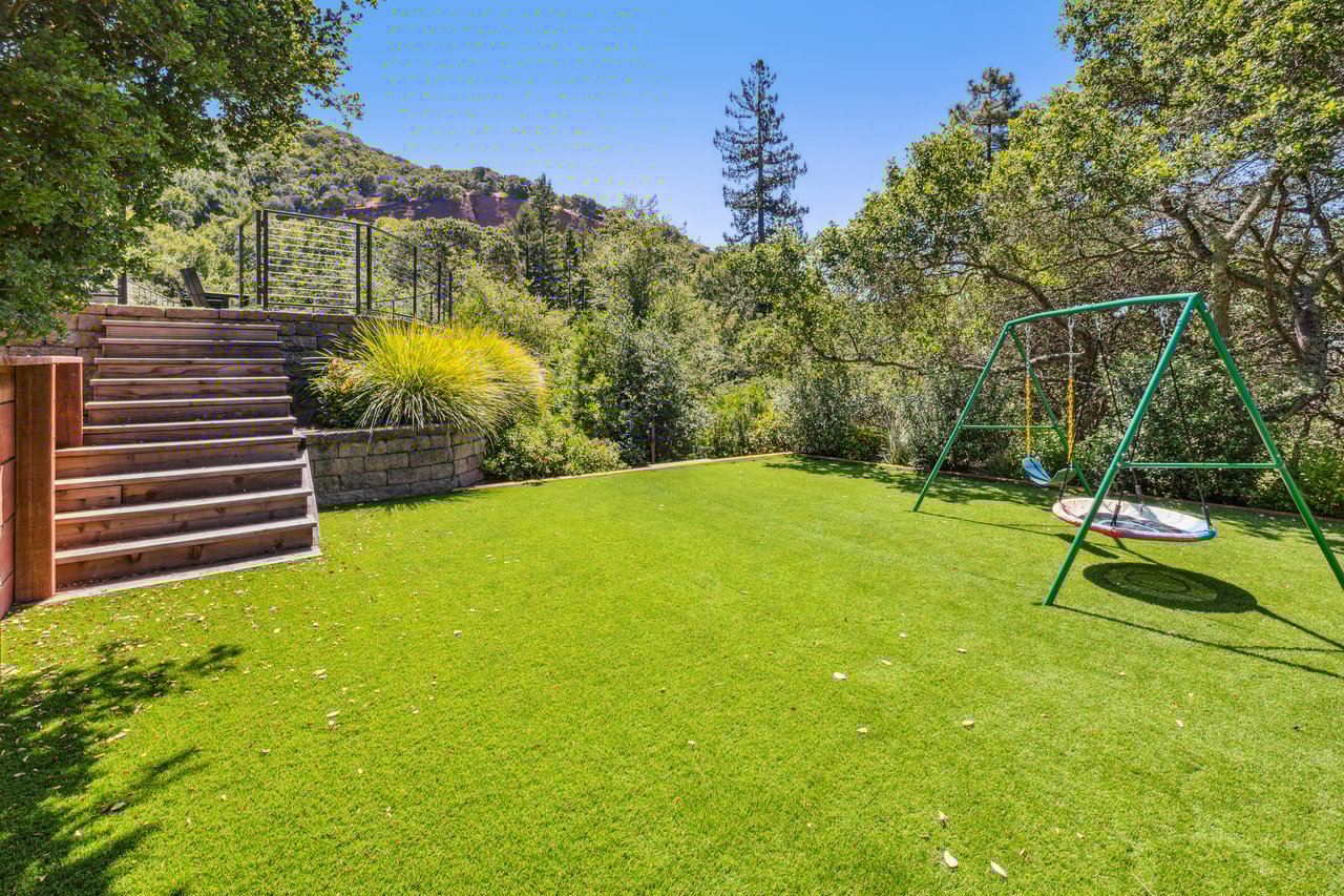 6 Live Oak Way