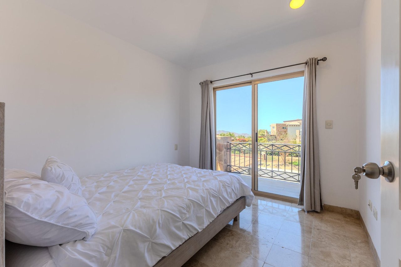 Ventanas - 22 Las Ballenas