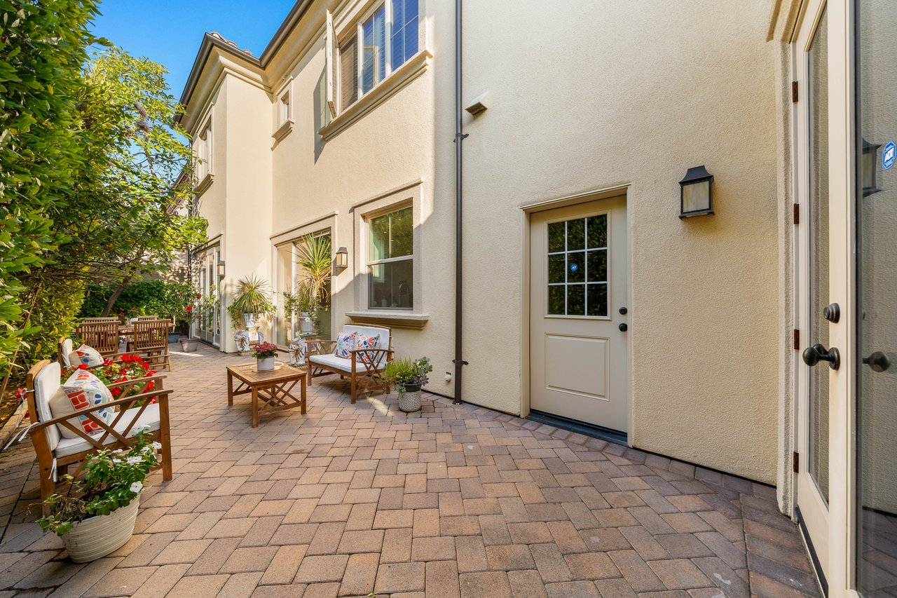 63 Acorn Gln, Irvine, CA 92620