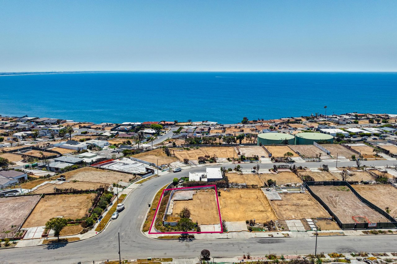 18348 Clifftop Way, Sunset Mesa