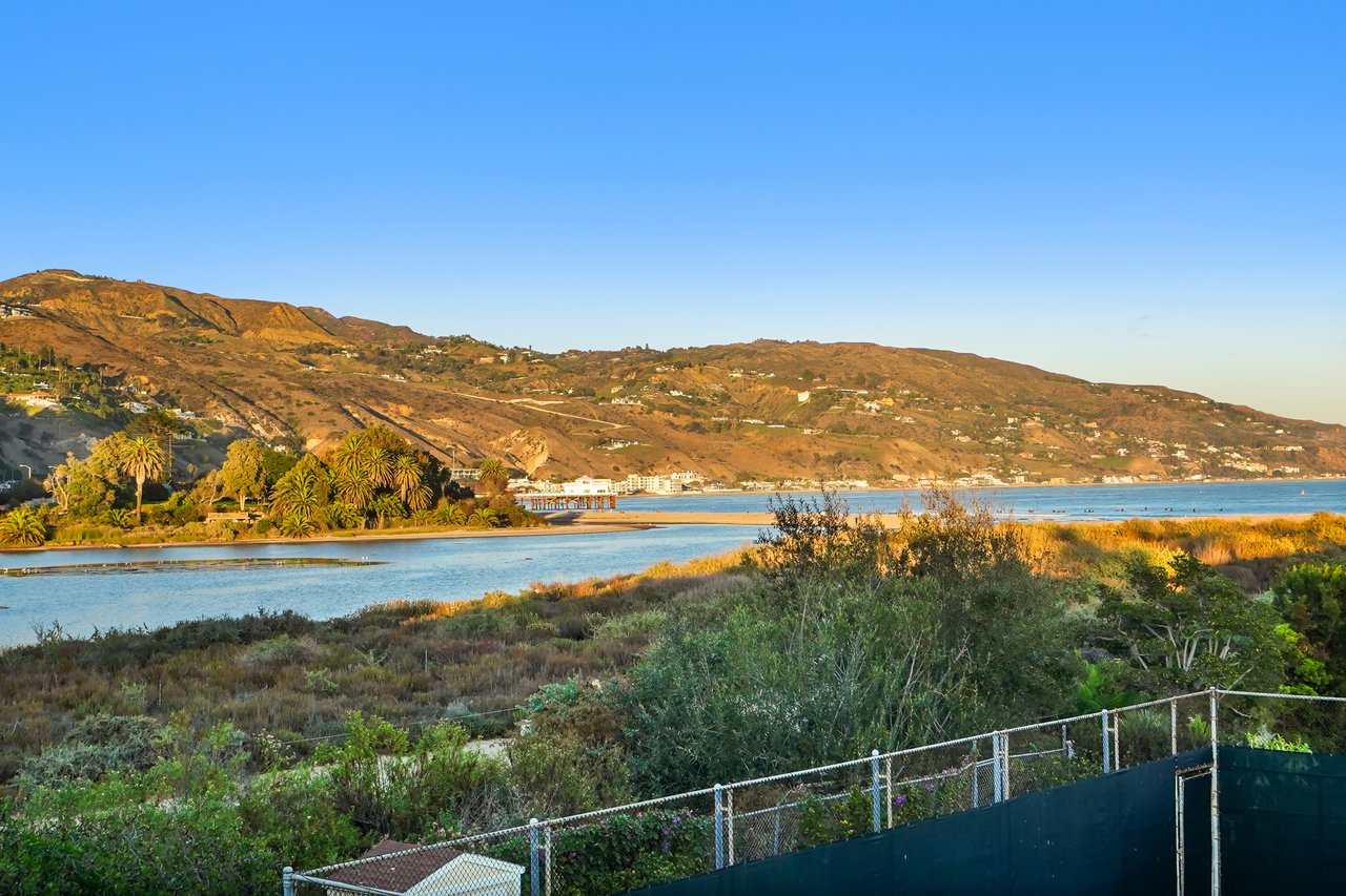 23349 Malibu Colony Rd