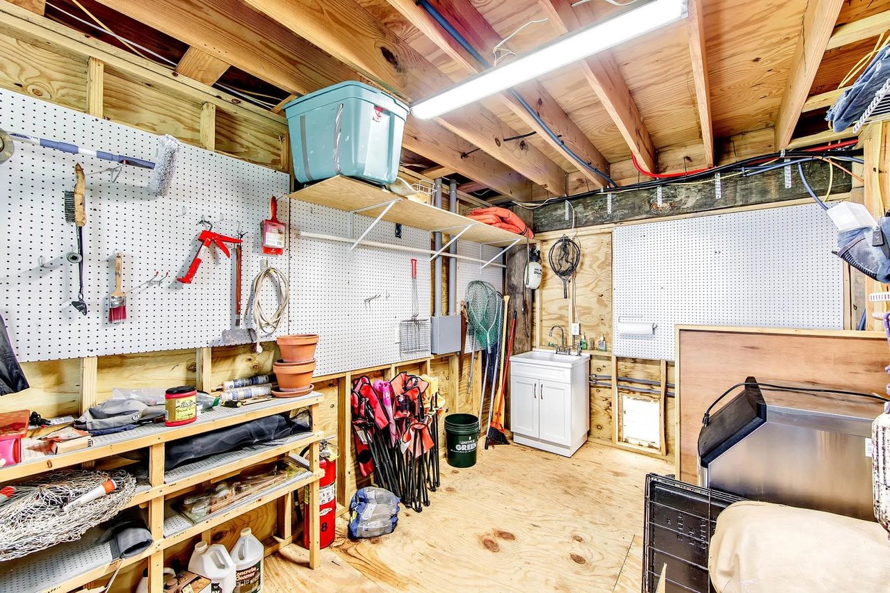 187 Trout Ct