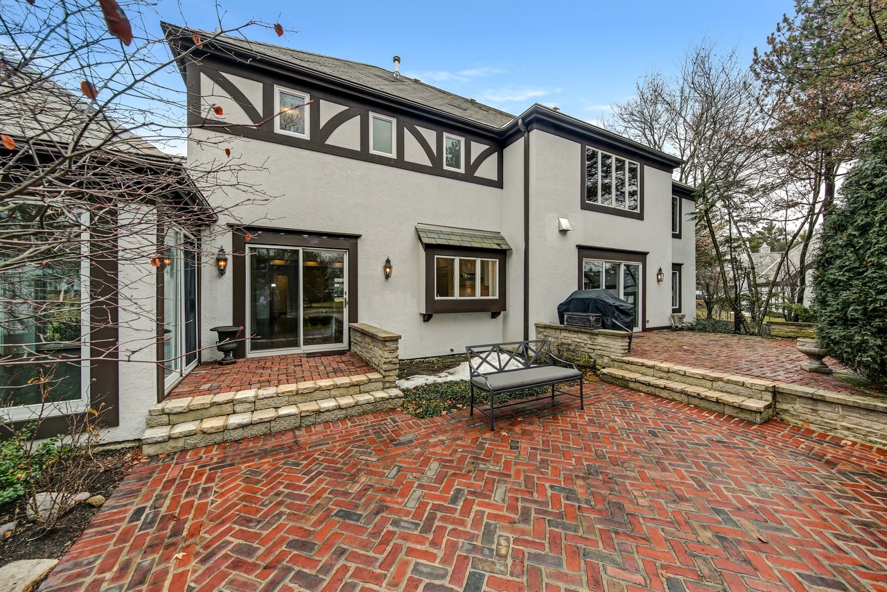 1502 Burr Rdg Club