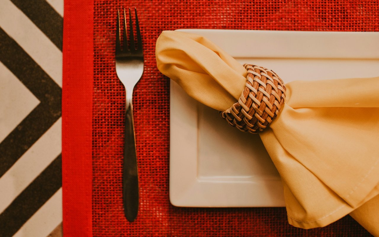 Support the East Bay with Family-Style Meals