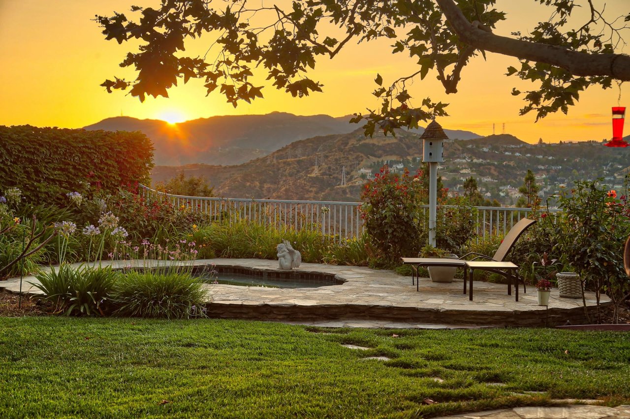 Sold by Edwin Ordubegian | 1020 Thornwood Street, Glendale | Entertainer’s View Home