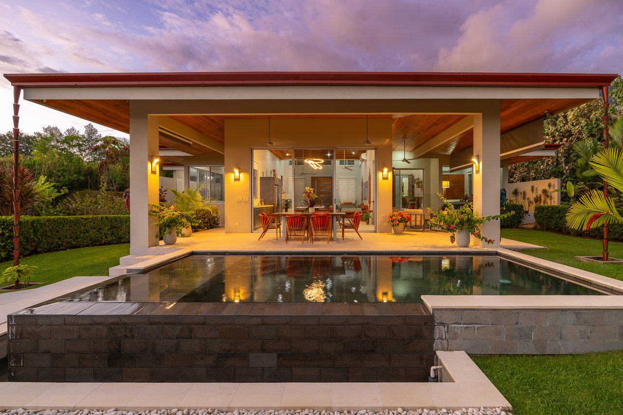 Blue Horizon – luxury ocean-view home in Ojochal, Costa Rica