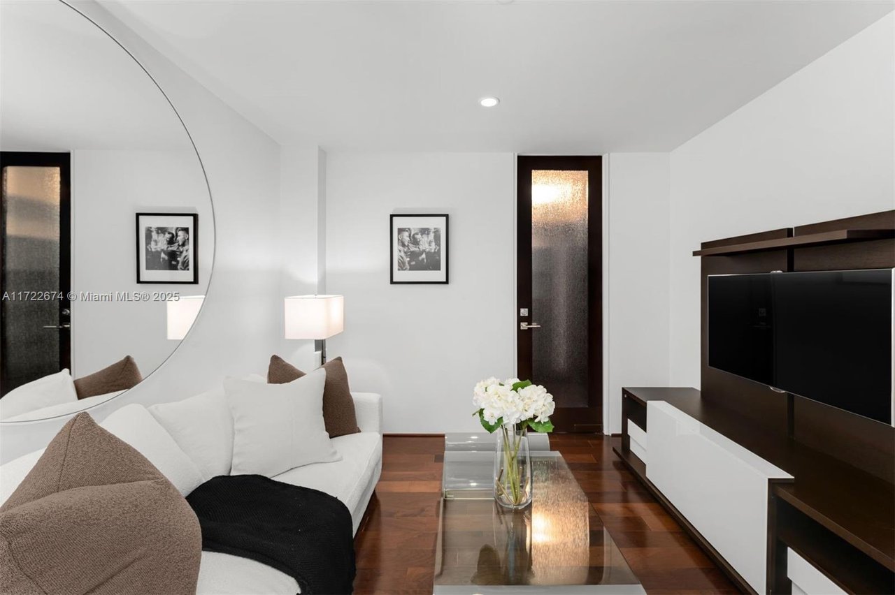 1 Fort Lauderdale Beach Blvd #2102