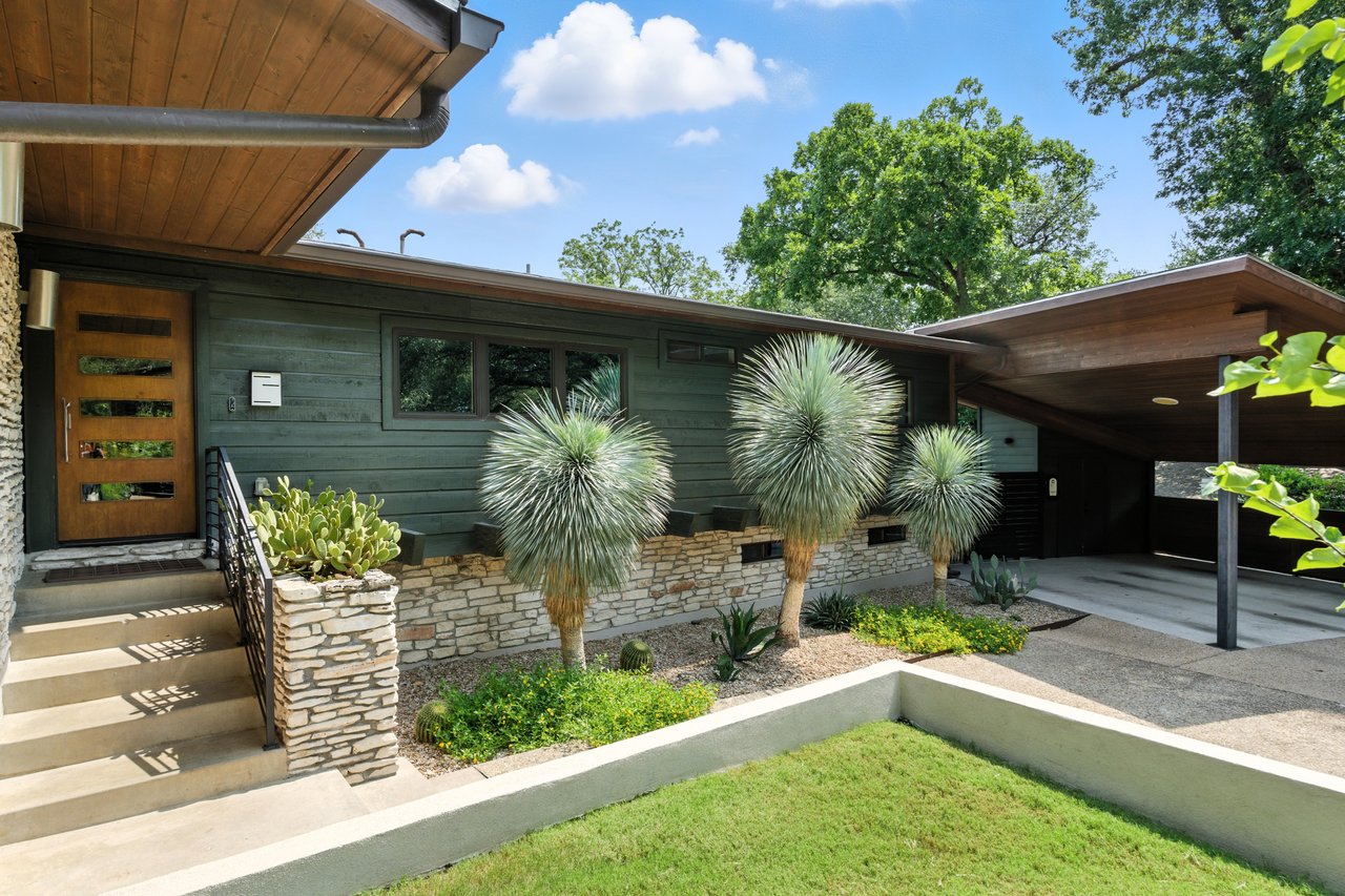 Balcones Mid-Century Modern Retreat