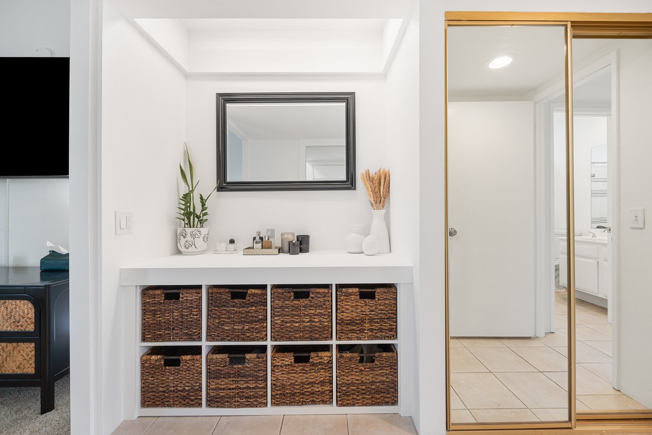 1041 S La Verne Way