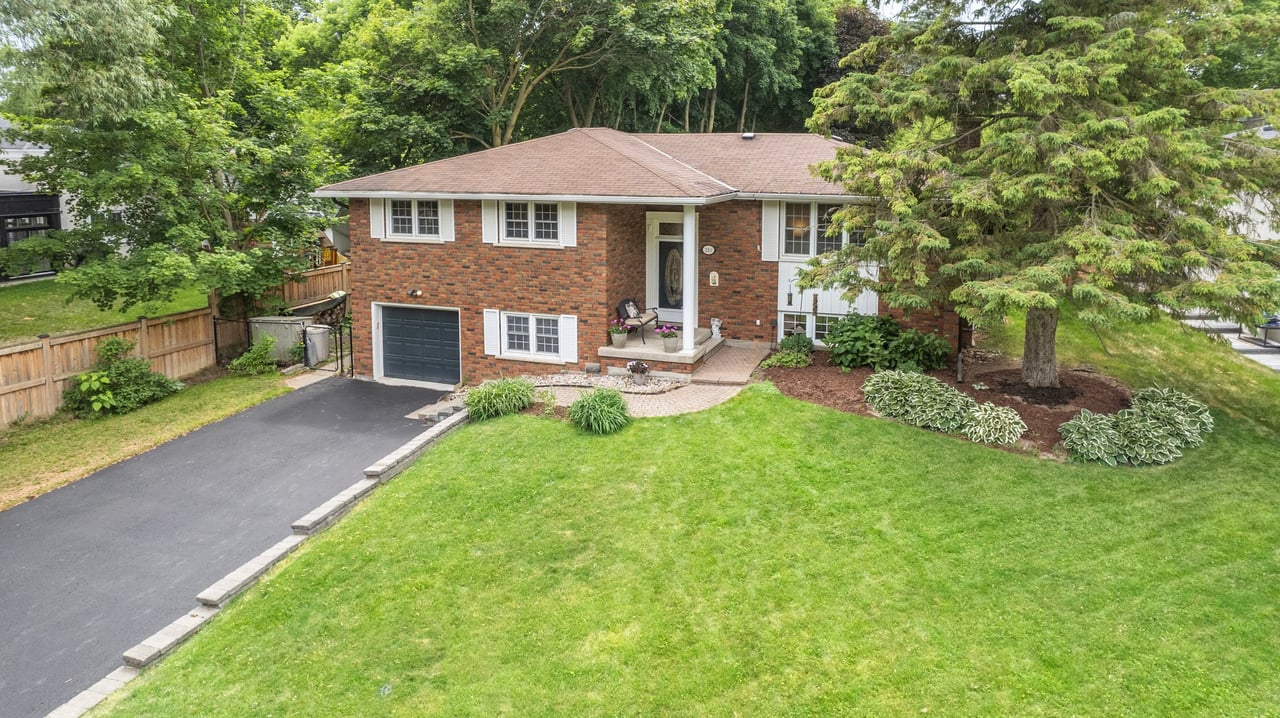 210 Richard Avenue, Newmarket