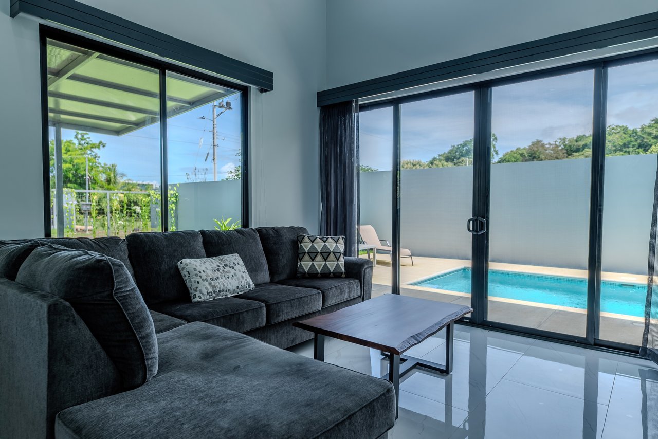 Modern 3-Bed, 3-Bath Home with Pool in Uvita – Walk to Town | Jardines del Sol