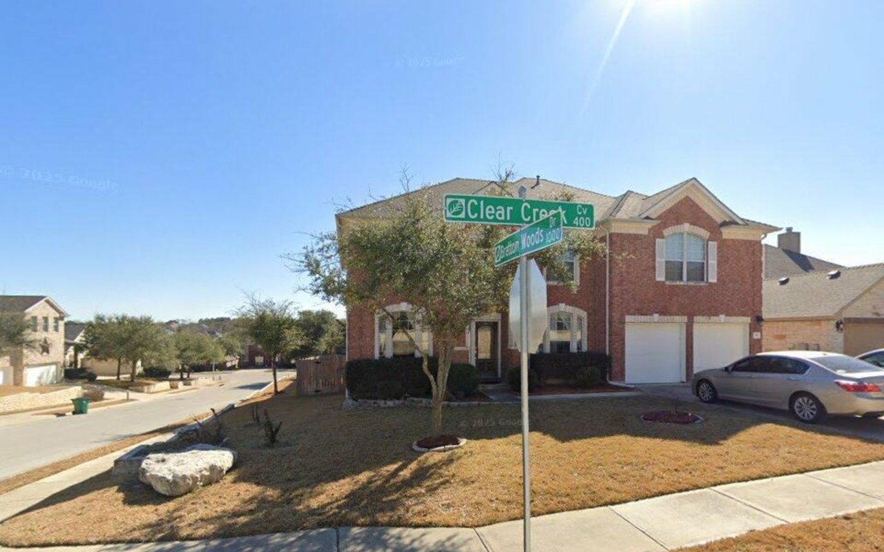 419 Clear Creek Cv