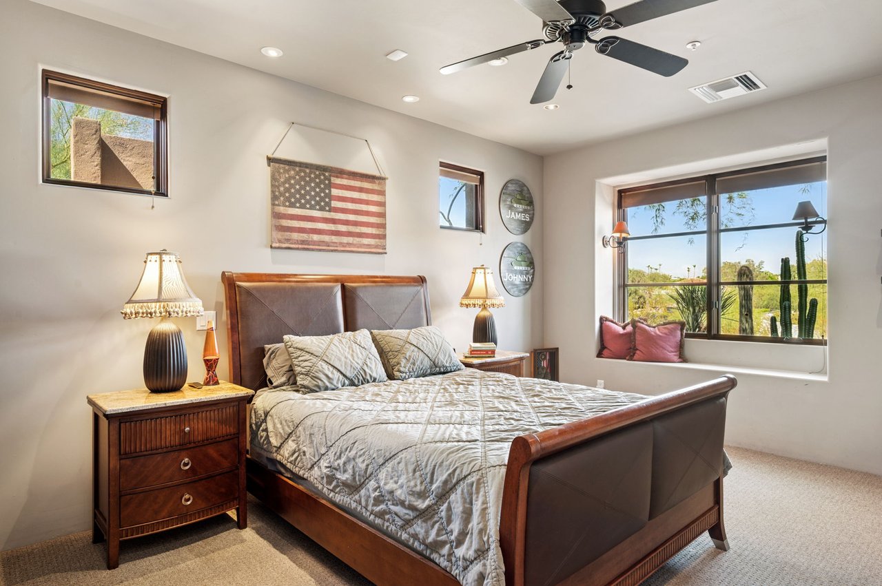 5738 N 32nd Place 85253