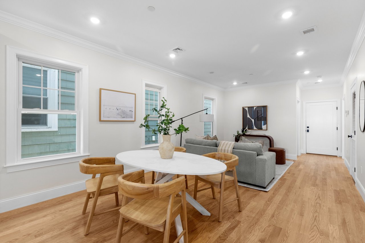 13 Langmaid Ave # 2