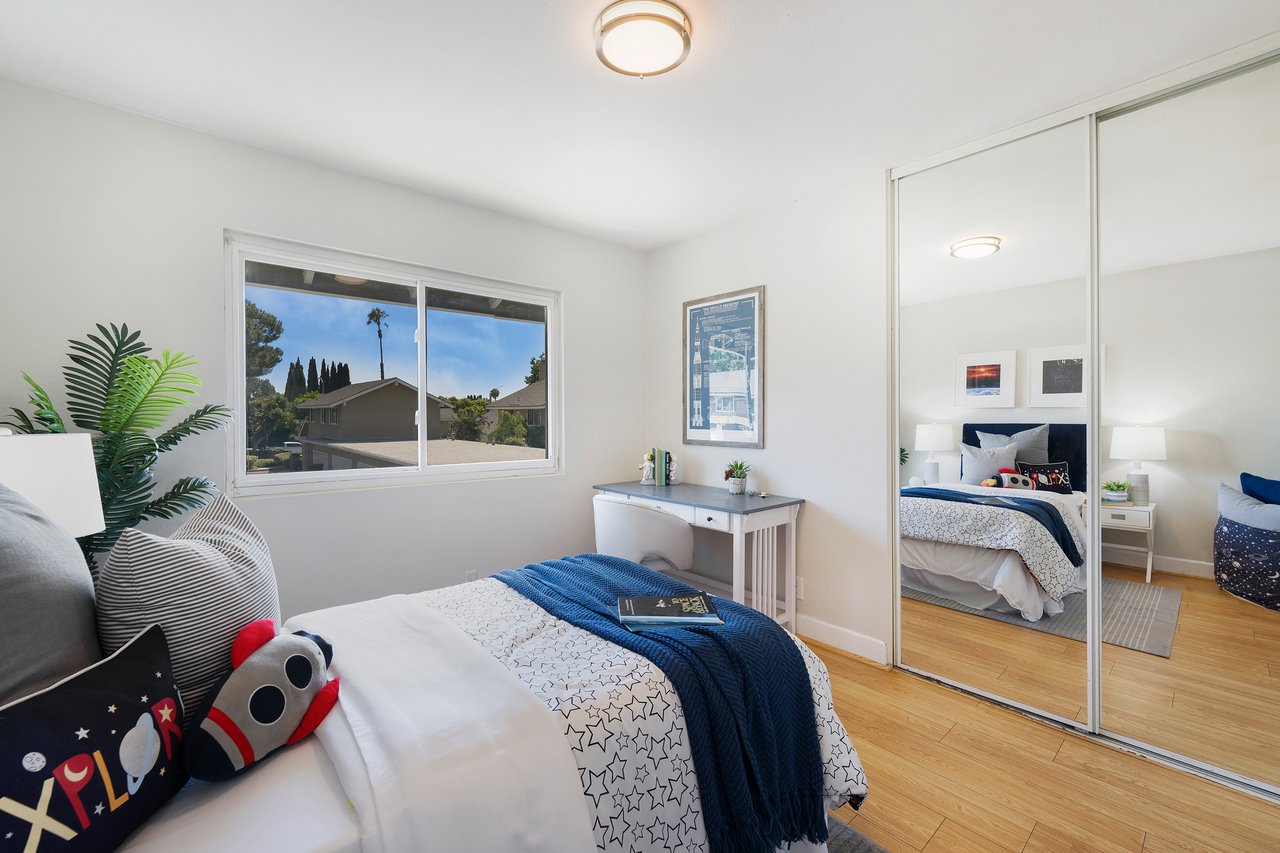 20 Sacramento, Irvine, CA 92604