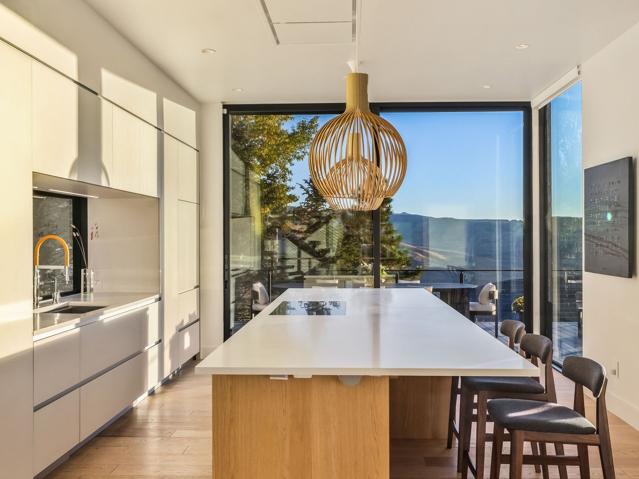 4380 June Point, Avon