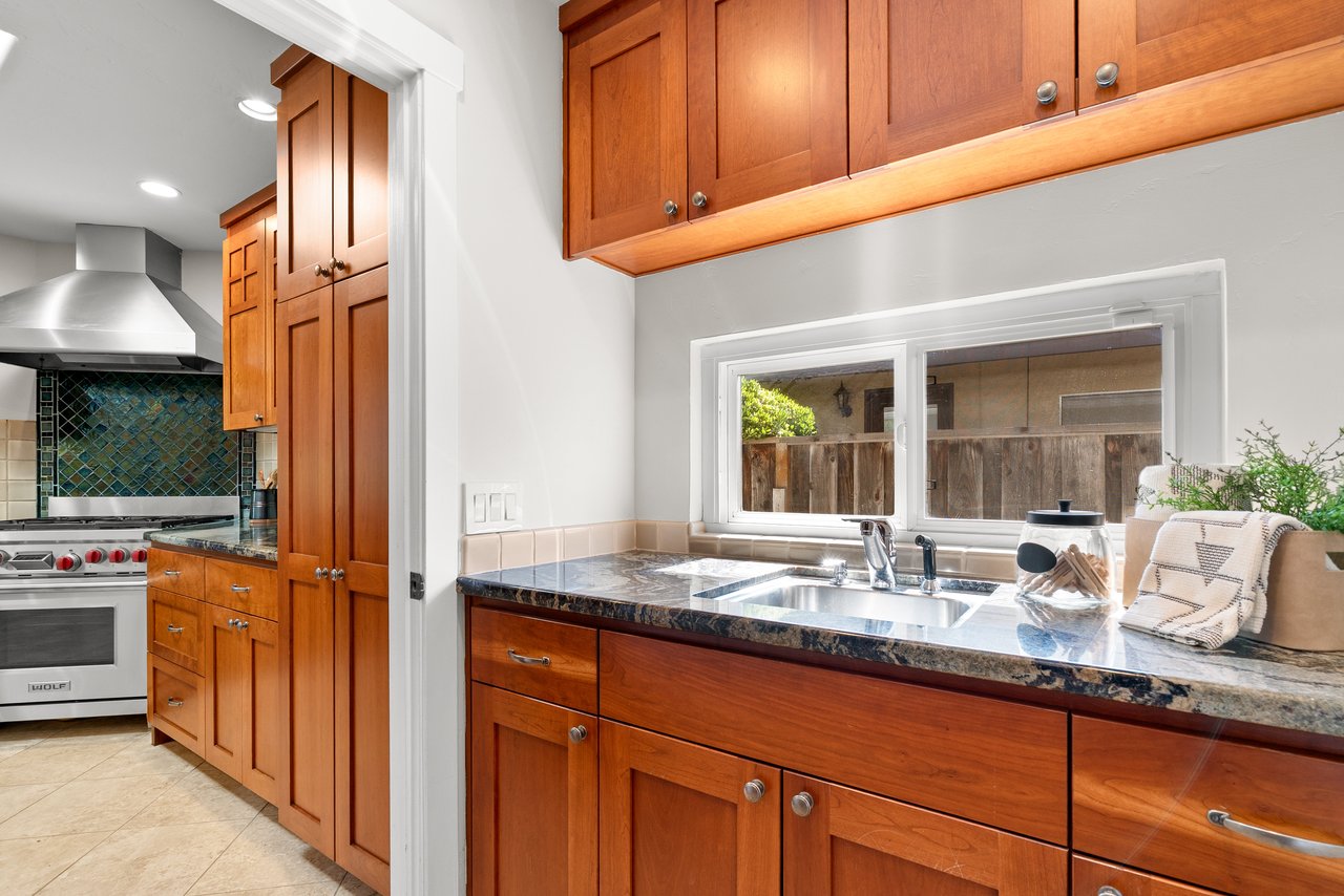 247 Marchmont Dr