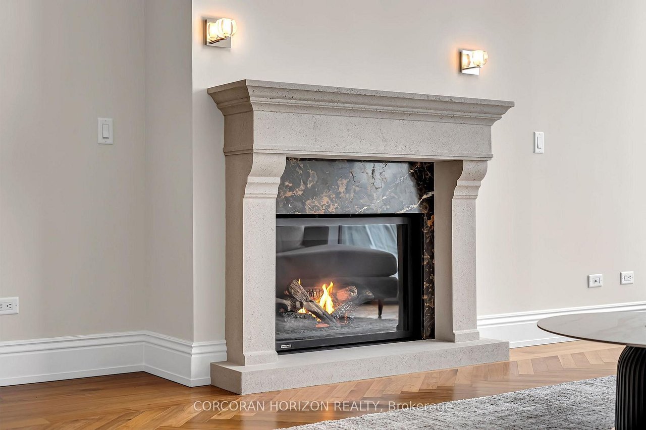 THE RITZ-CARLTON RESIDENCES FOR LEASE