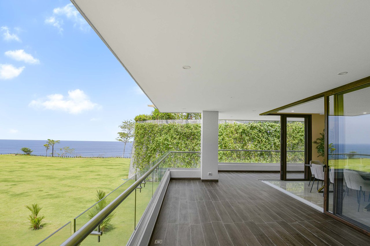 Ocean View Condos for Sale in Faro Escondido 2, Central Pacific 