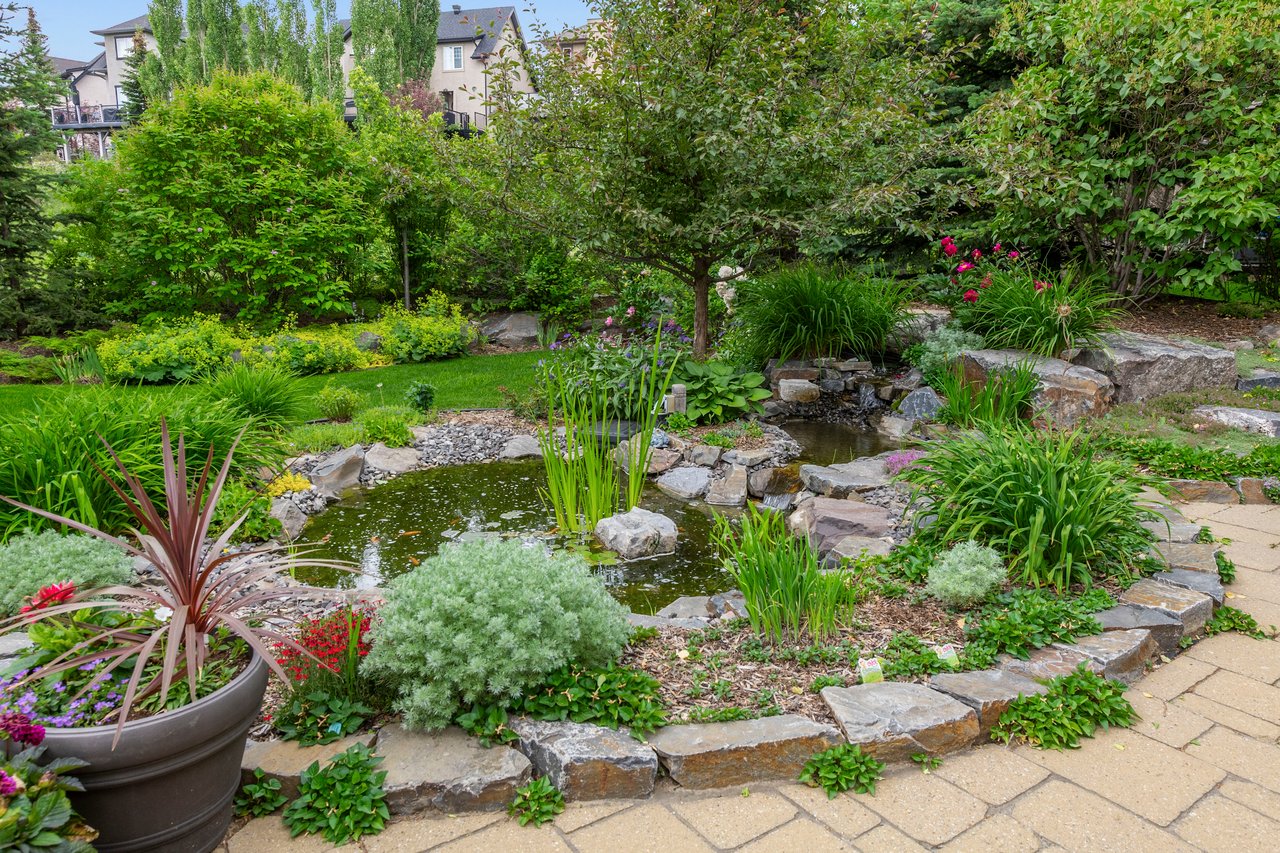 35 Tusslewood Drive NW