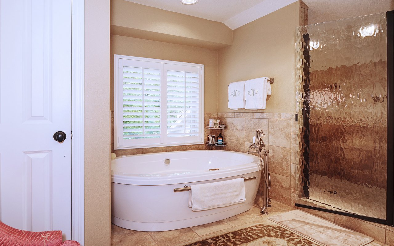 2481 Mapleton Avenue