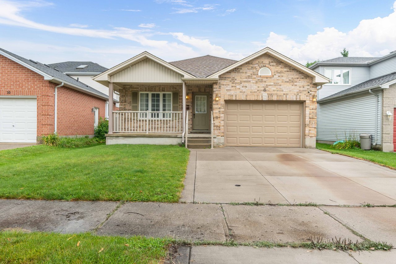 6 Bellrock Cres