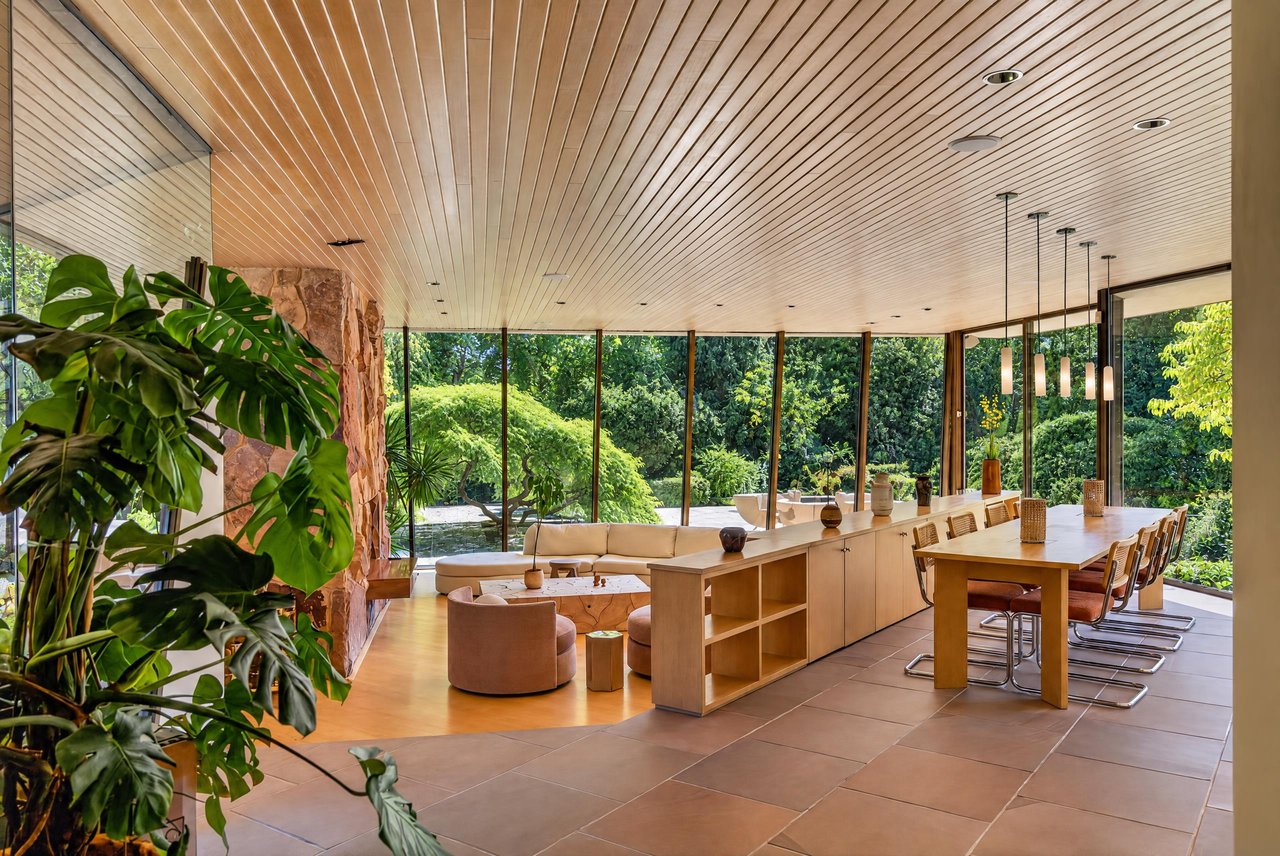 15 Horseshoe Road (Long Island)