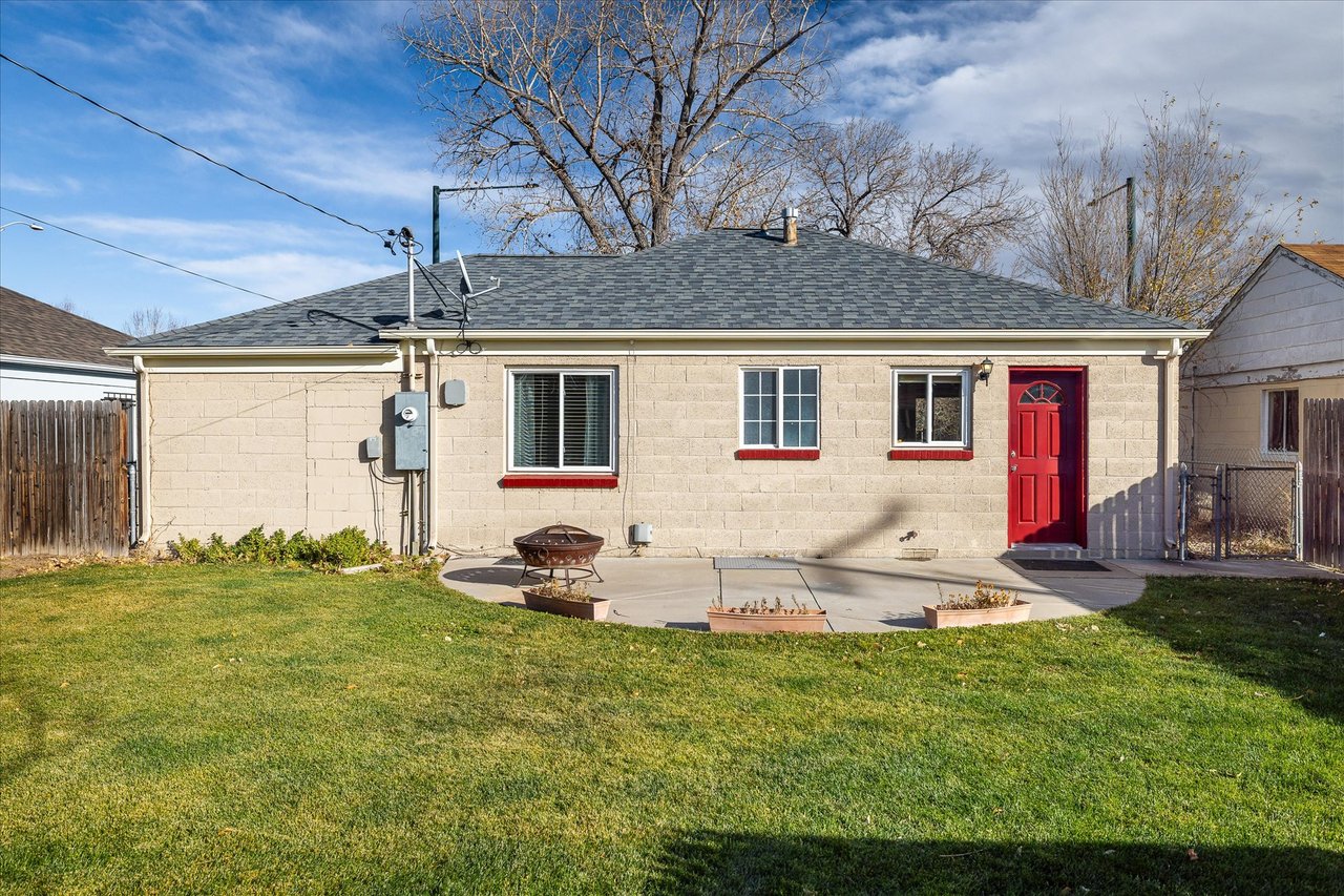 2885 Quebec Street, Denver, CO 80207