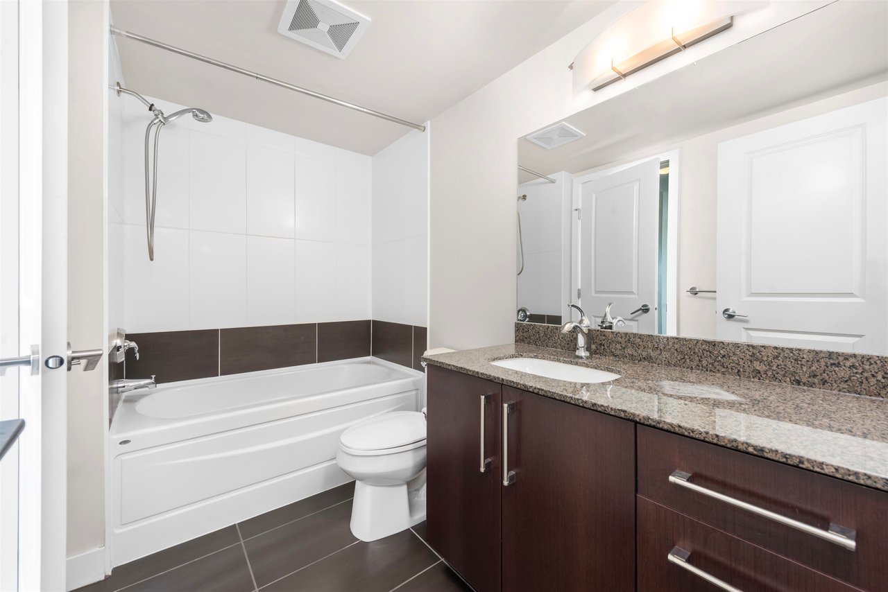 307-15795 Croydon Dr