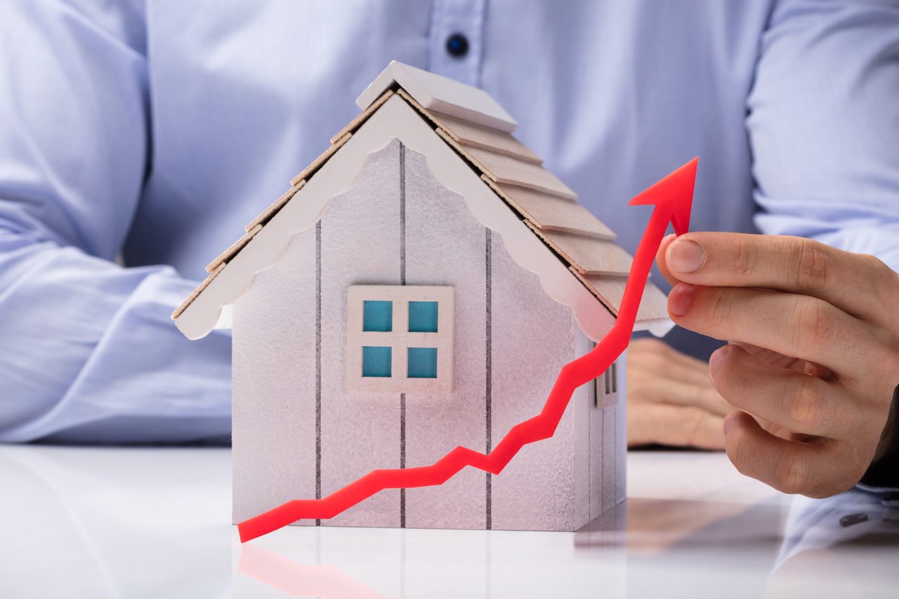 How to Make Confident Decisions in a Competitive Housing Market