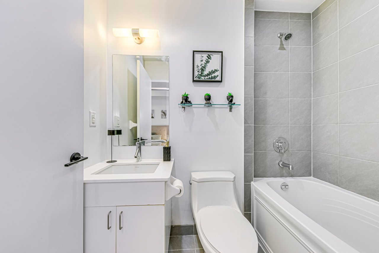 426 University Ave Unit 2310