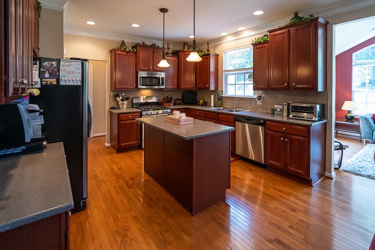 4800 Curly Horse Drive