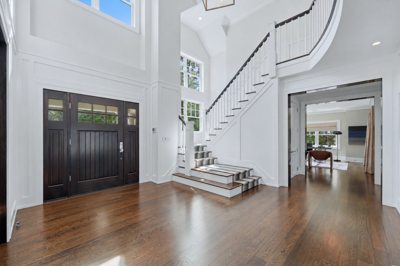 221 Churchill Rd