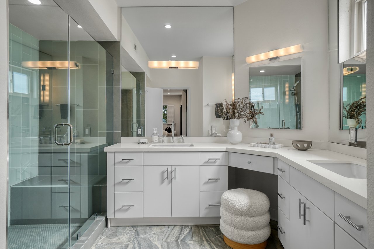 166 S Hayworth Ave APT 201, Los Angeles, CA 90048