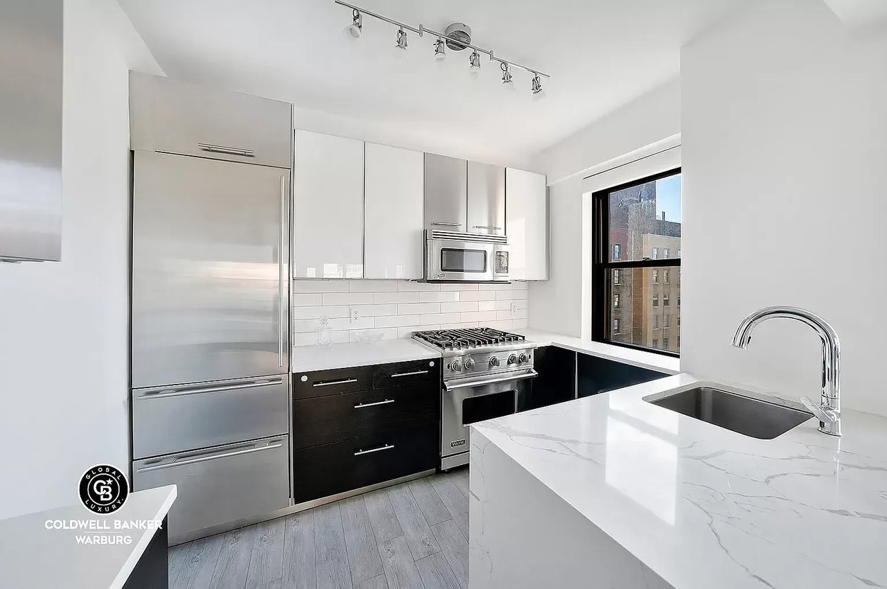 165 E 72nd St APT 16G