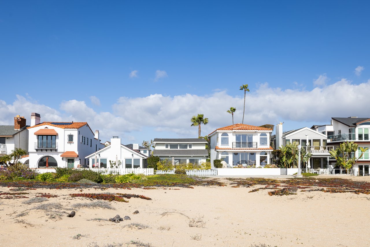 1309 E Balboa Boulevard