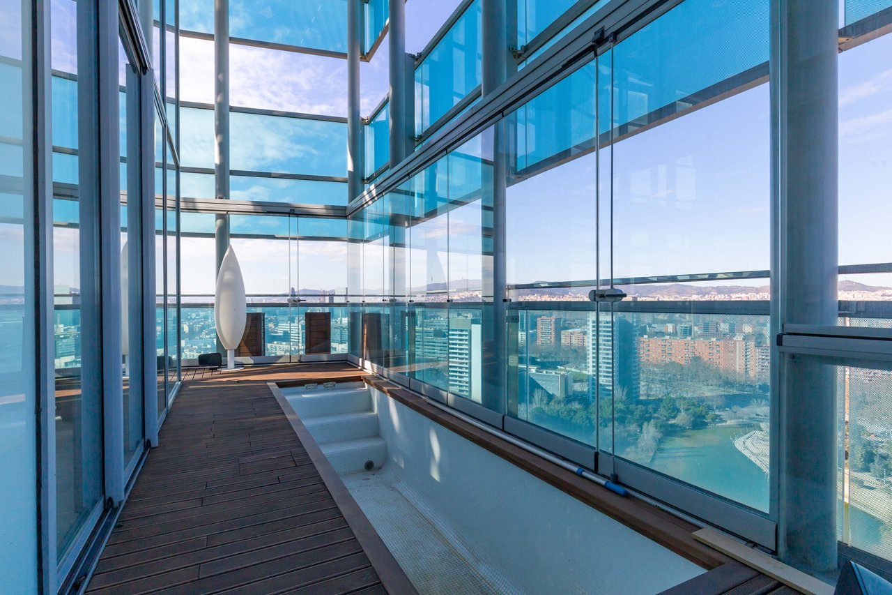 Luxury penthouse in Diagonal Mar, with views and pool 