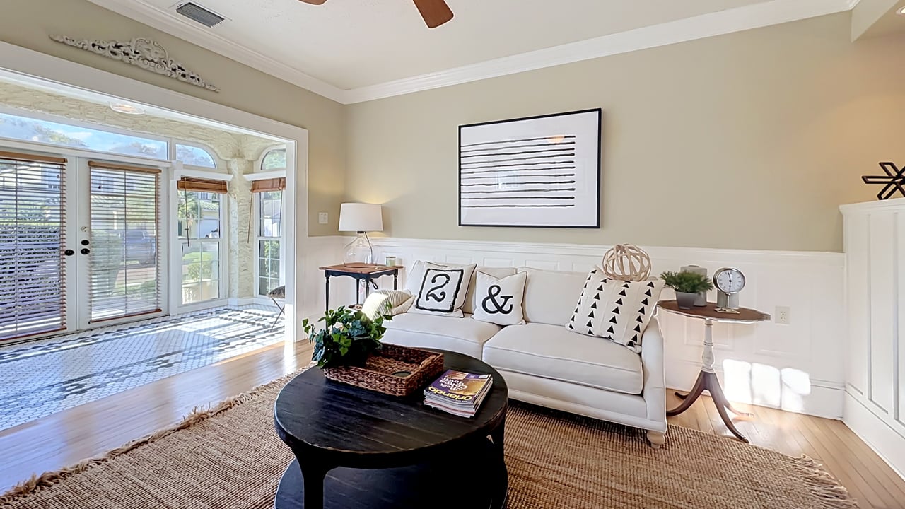 Charming 1925 Bungalow with Guesthouse in Orlando's Colonialtown