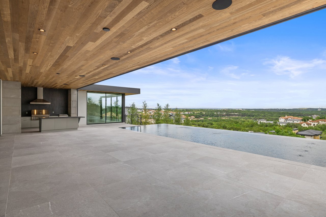 4909 Honey Daisy Way