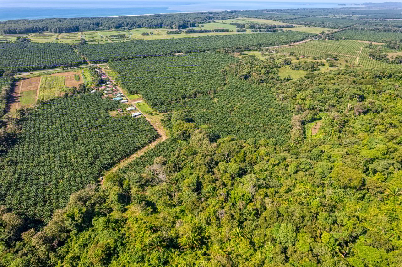 Ocean View Property in Portalon