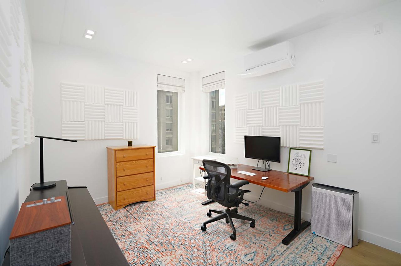 906 Bergen St #5B