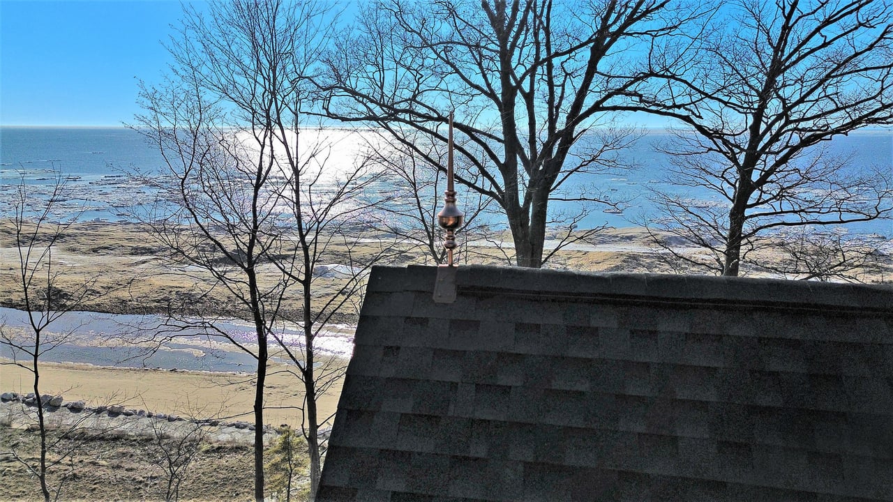 2578 2576, 2572 Lakeshore Drive