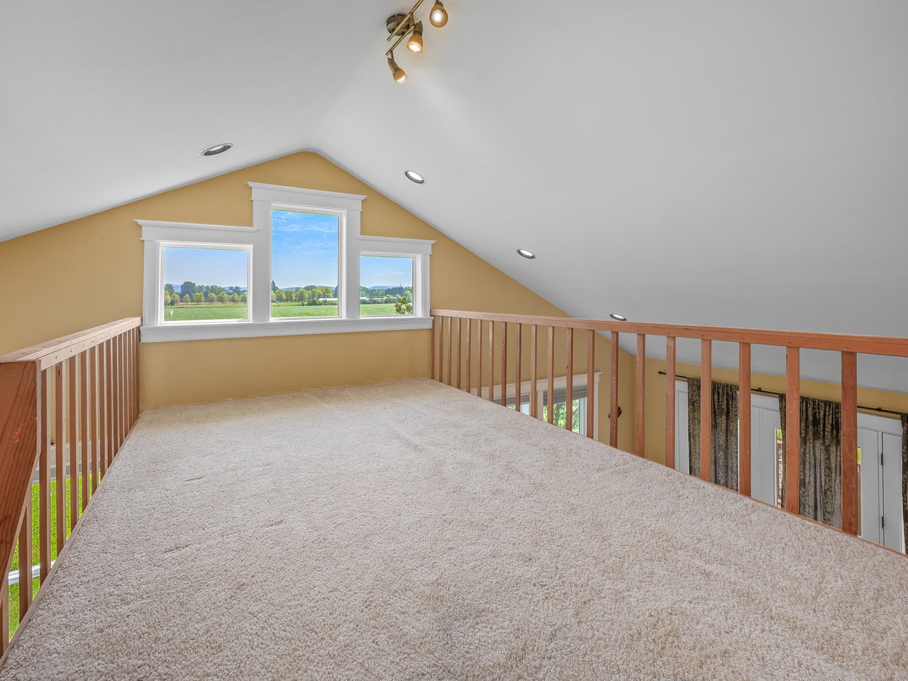 12775 NW OAK RIDGE RD