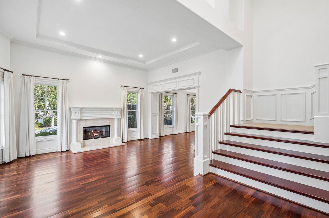 15 Jupiter Hills Drive