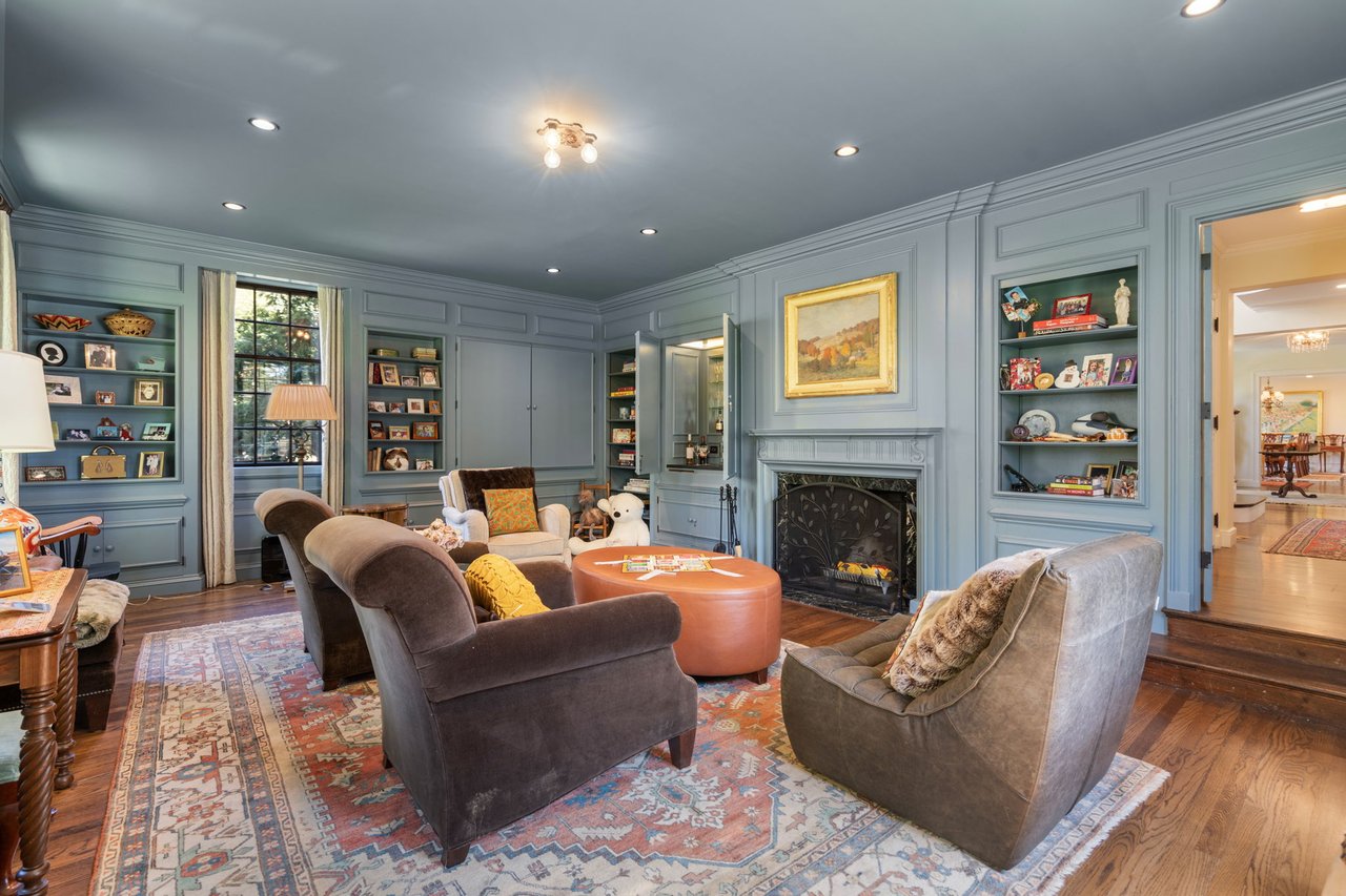 Renovated Georgian Colonial 