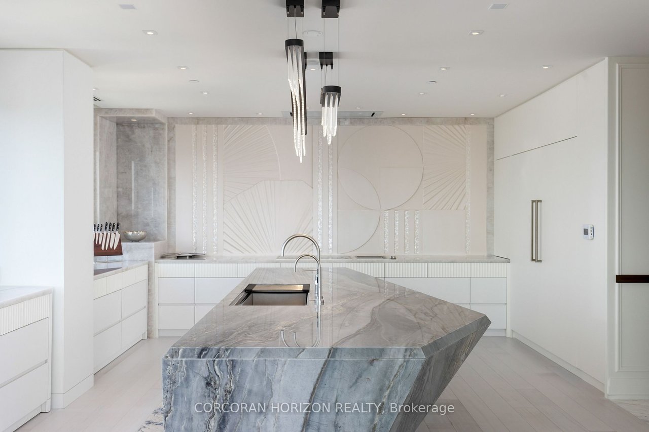 CROWN JEWEL OF YORKVILLE