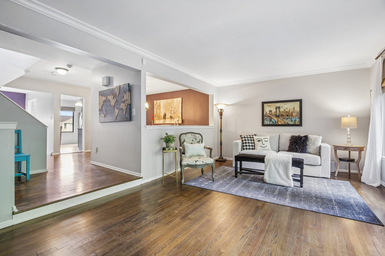 12 Louisburg Square