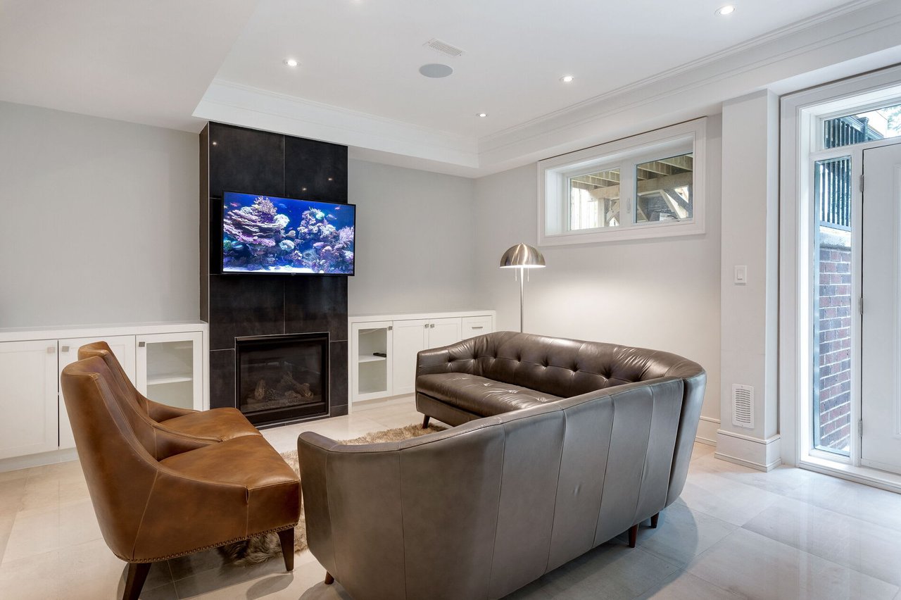 Exquisite Leaside Executive Detached Residence