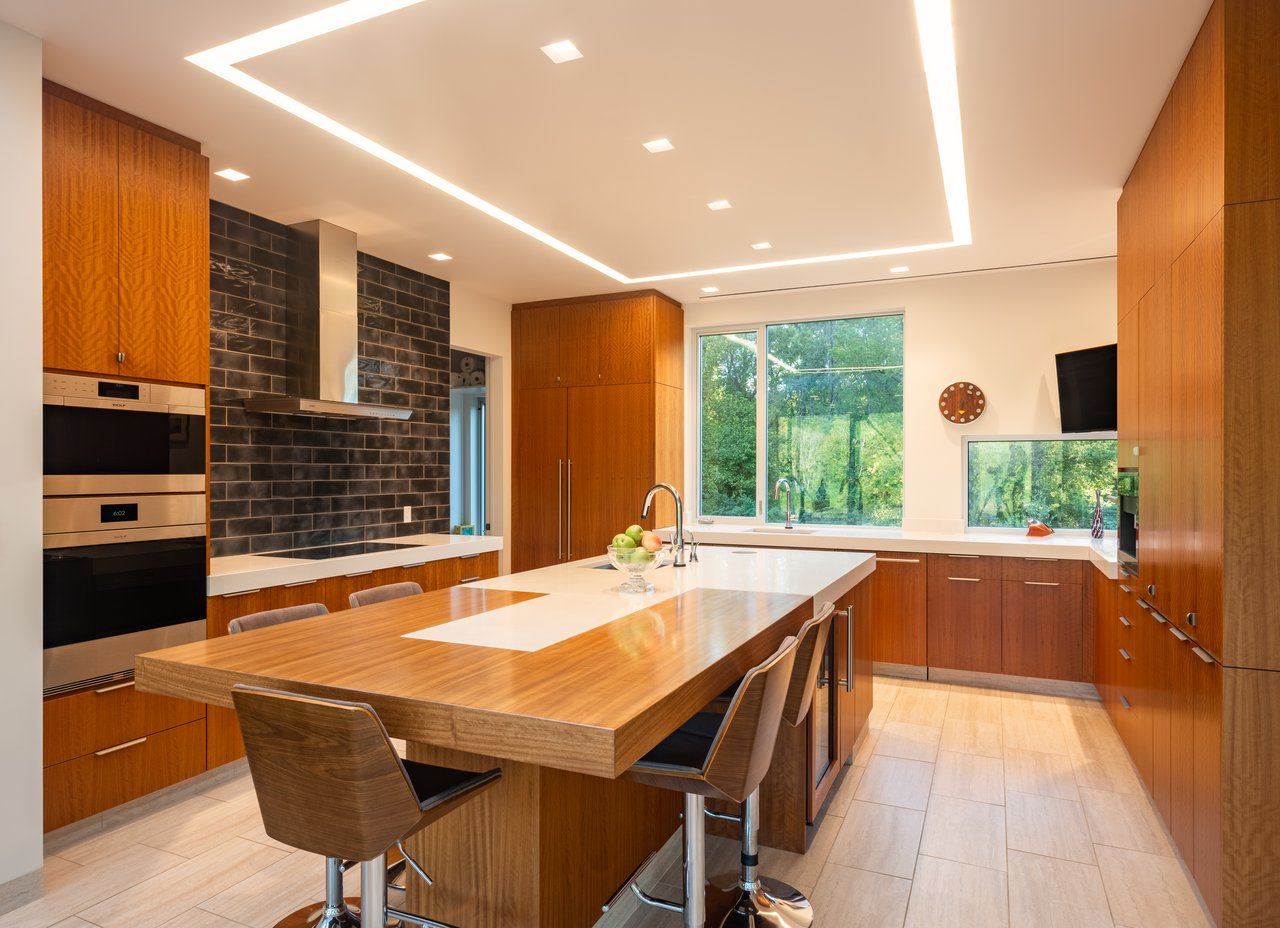 Modern Luxury Meets Historic Charm: Riverscape and Architectural Design Trends in Bucks County & Philadelphia | B&B Luxury Properties